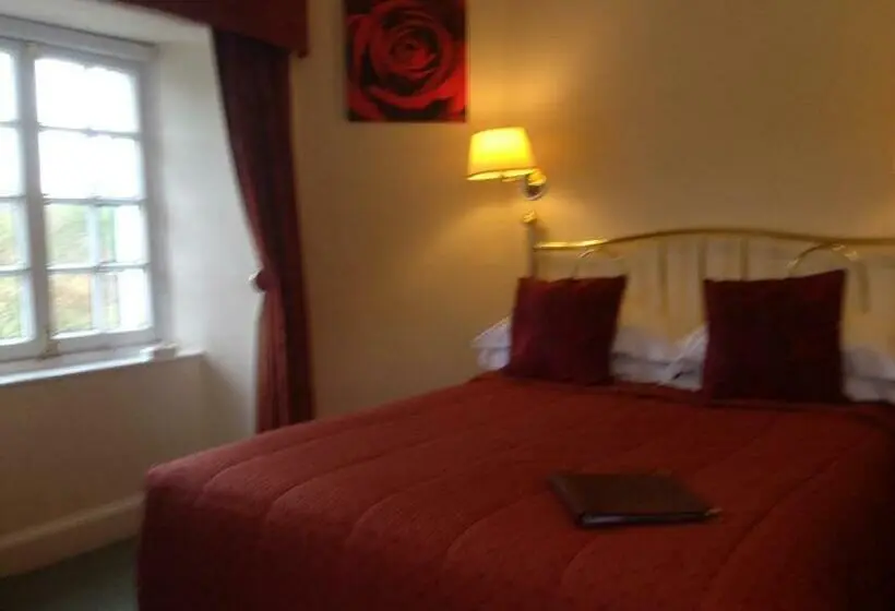Standard Yhden Hengen Huone, Highlander Inn