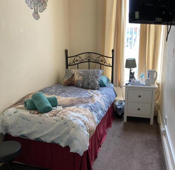 غرفة قياسية فردية, Sweet Afton