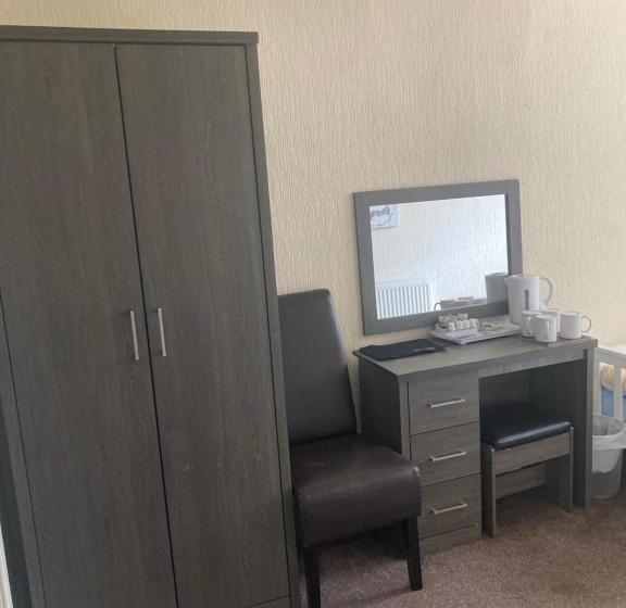 غرفة عائلية, Sweet Afton