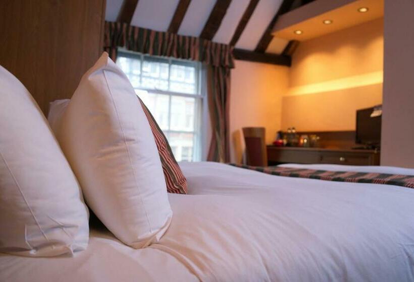 غرفة أساسية, The Catherine Wheel Wetherspoon