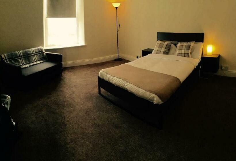 חדר סטנדרט, The Sun Inn