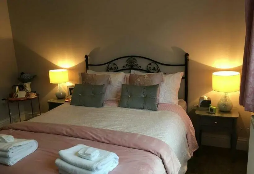 デラックスルーム, Leafy Suburban Bed And Breakfast
