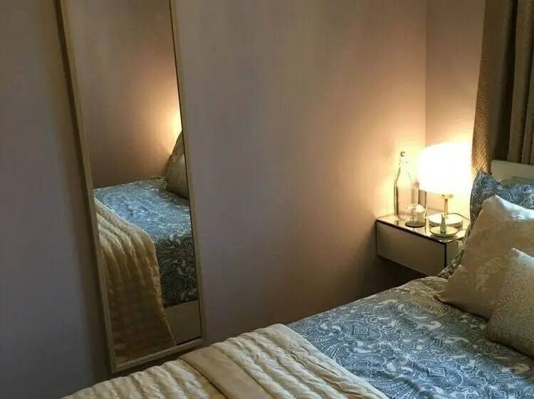デラックスルーム, Leafy Suburban Bed And Breakfast