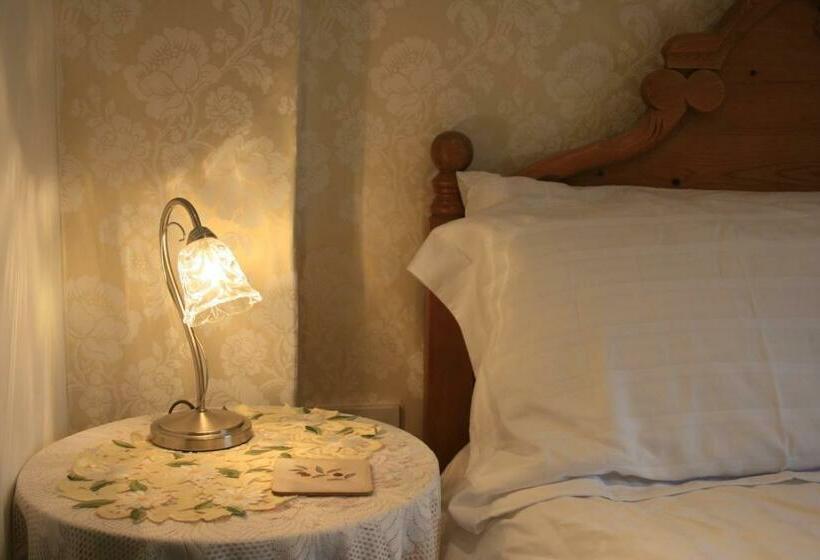 חדר סטנדרט נוף להרים, School House Cottage B&b And Tea Garden