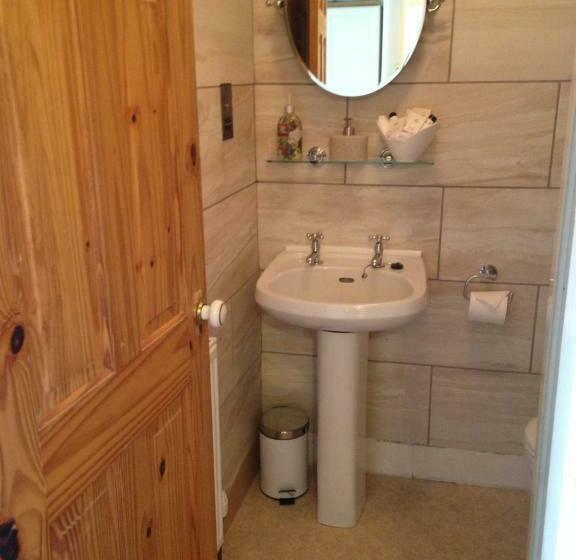 חדר דלוקס נוף לגינה, School House Cottage B&b And Tea Garden