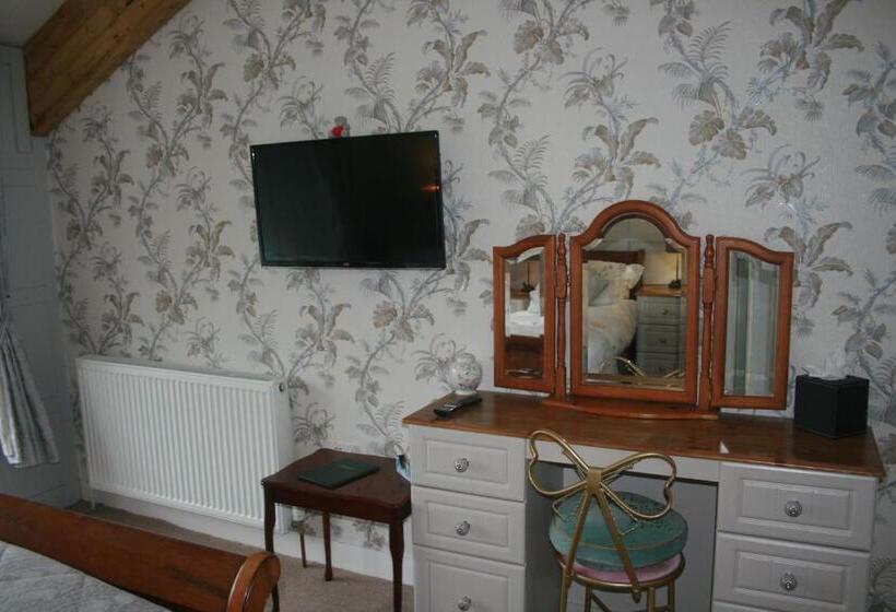 Номер Стандарт Вид на Сад, School House Cottage B&b And Tea Garden