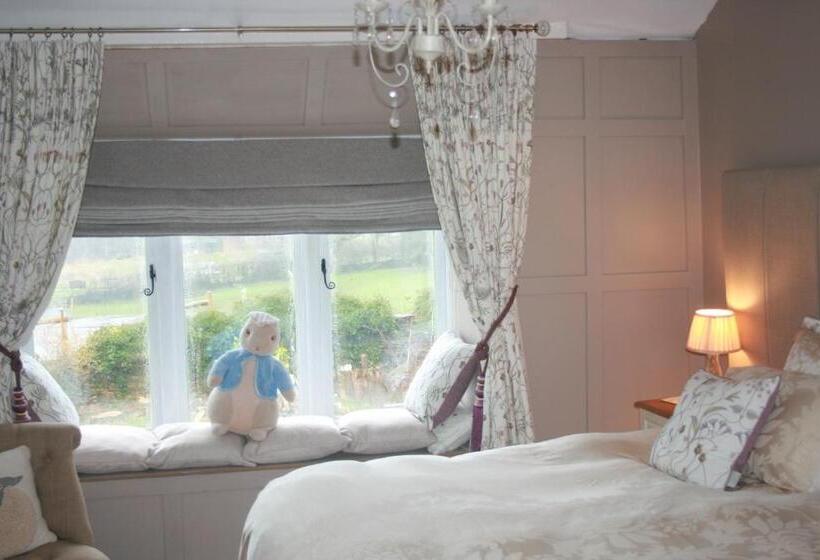 חדר דלוקס נוף לגינה, School House Cottage B&b And Tea Garden