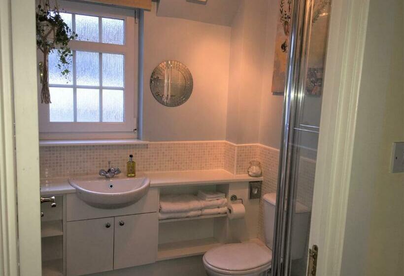 Deluxe Rum, Tweed View B&b