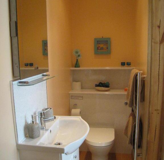 غرفة قياسية, Bryn Derw