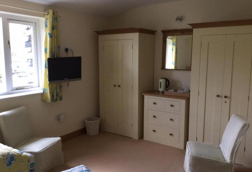 غرفة قياسية, Bryn Derw