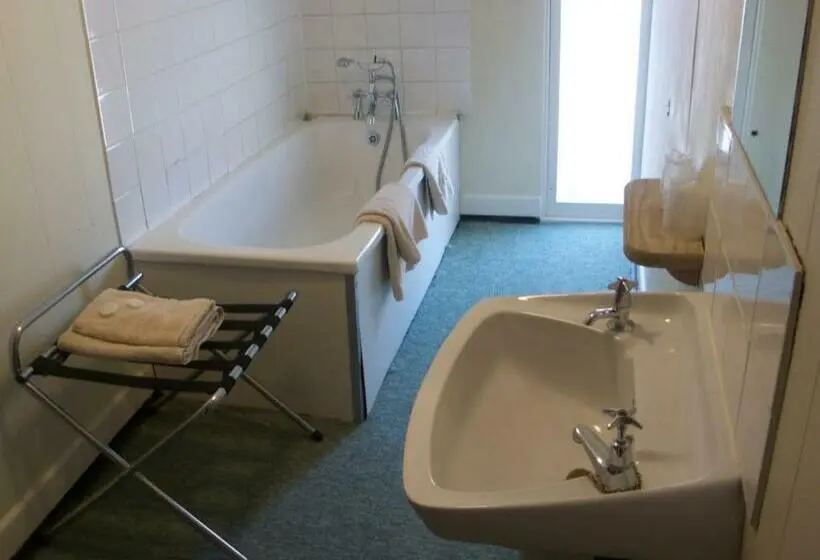 スタンダードシングルルーム, Calverts Hotel   Newport, Isle Of Wight