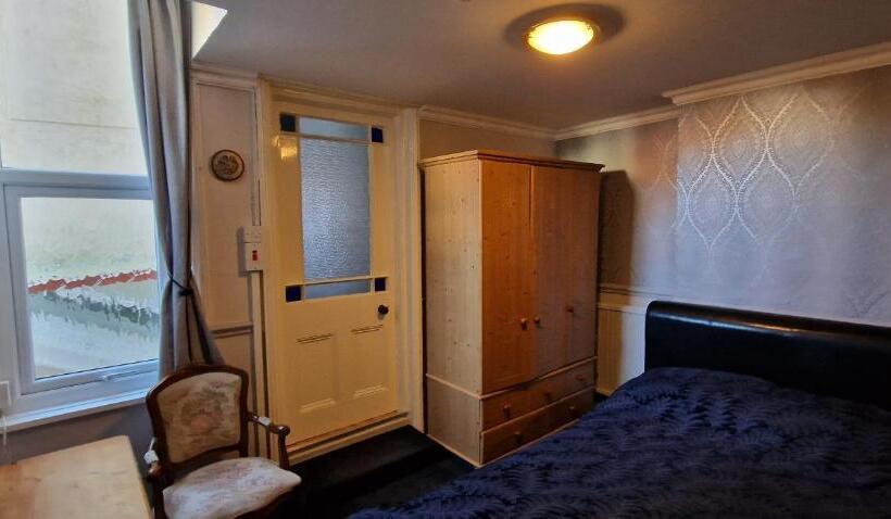 חדר דלוקס, Cherrylee