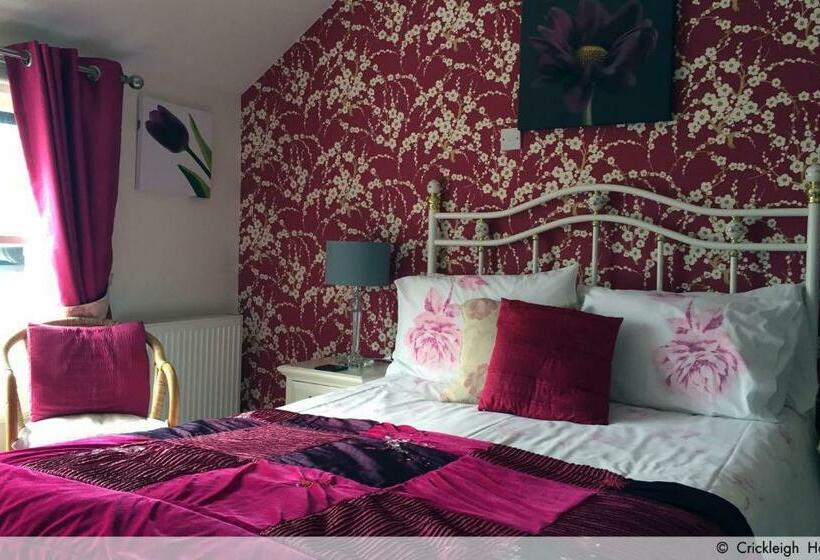 غرفة قياسية, Crickleigh House