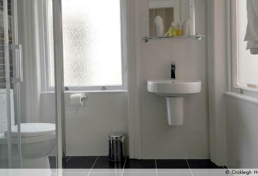 غرفة قياسية, Crickleigh House