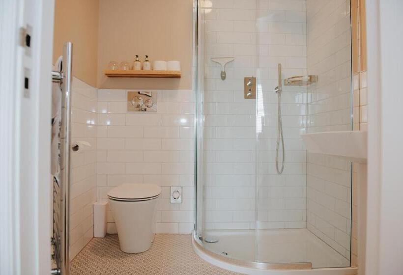 منزل غرفة نوم واحدة, Eastfield Lodge