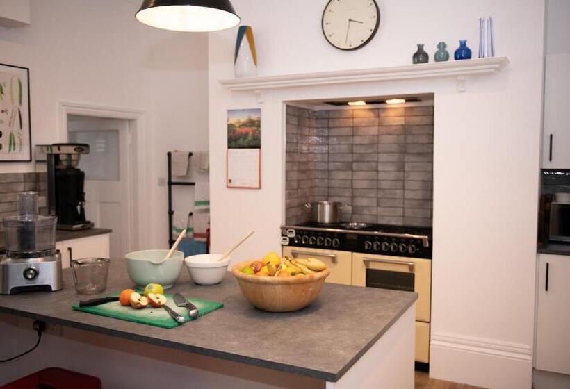 منزل غرفة نوم واحدة, Eastfield Lodge