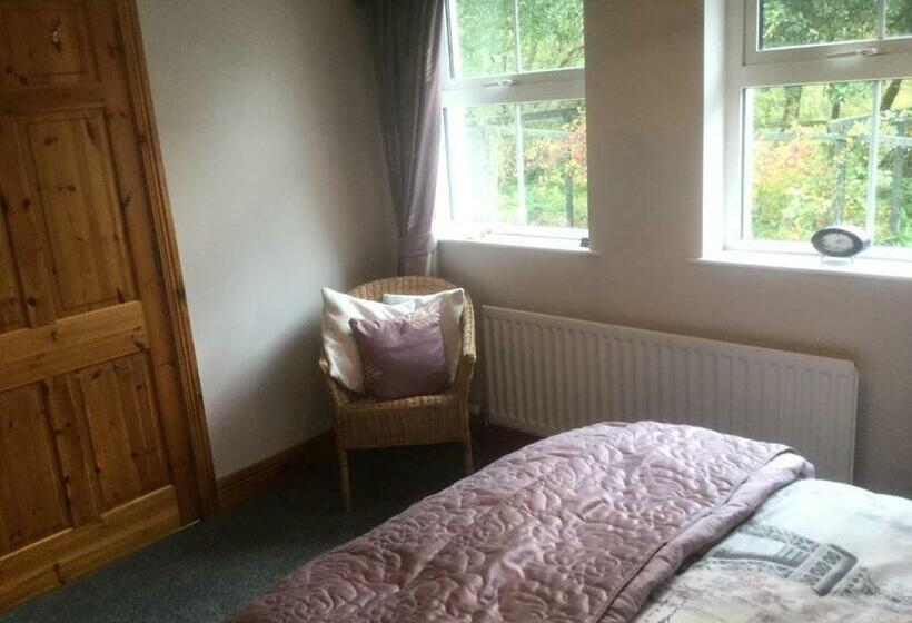 スタンダードルーム, Five Oaks