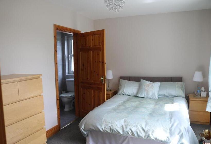 スタンダードルーム, Five Oaks