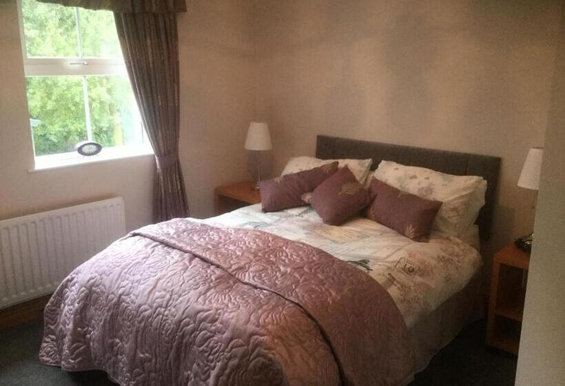 スタンダードルーム, Five Oaks