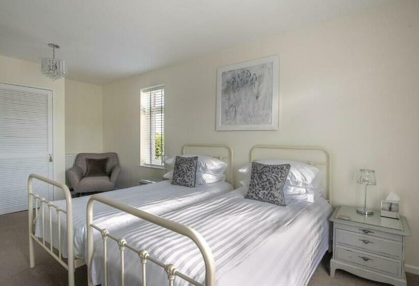 اتاق استاندارد, The Dartmouth Boutique B &b