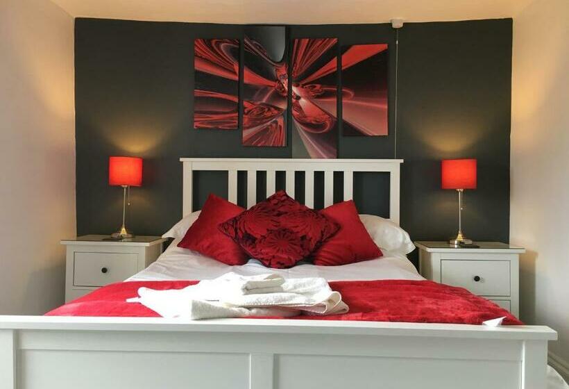 غرفة قياسية, The Greyhound Inn