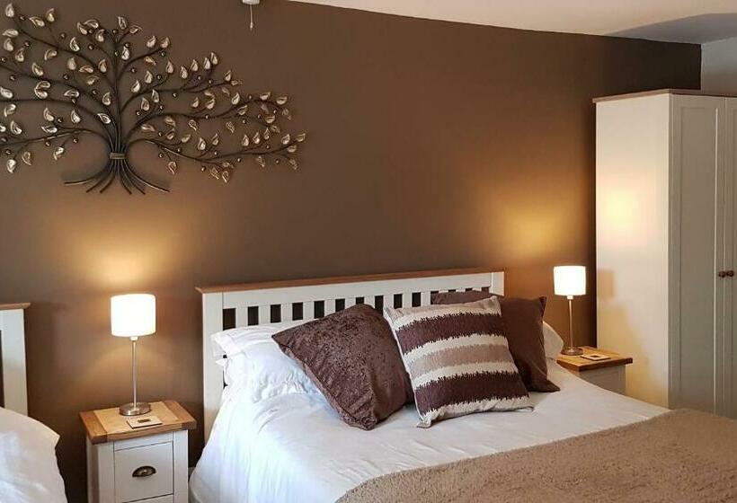 غرفة قياسية, The Greyhound Inn