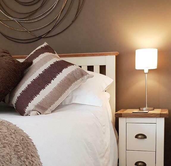 غرفة قياسية, The Greyhound Inn