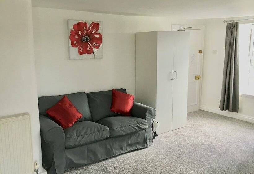 غرفة قياسية, The Greyhound Inn