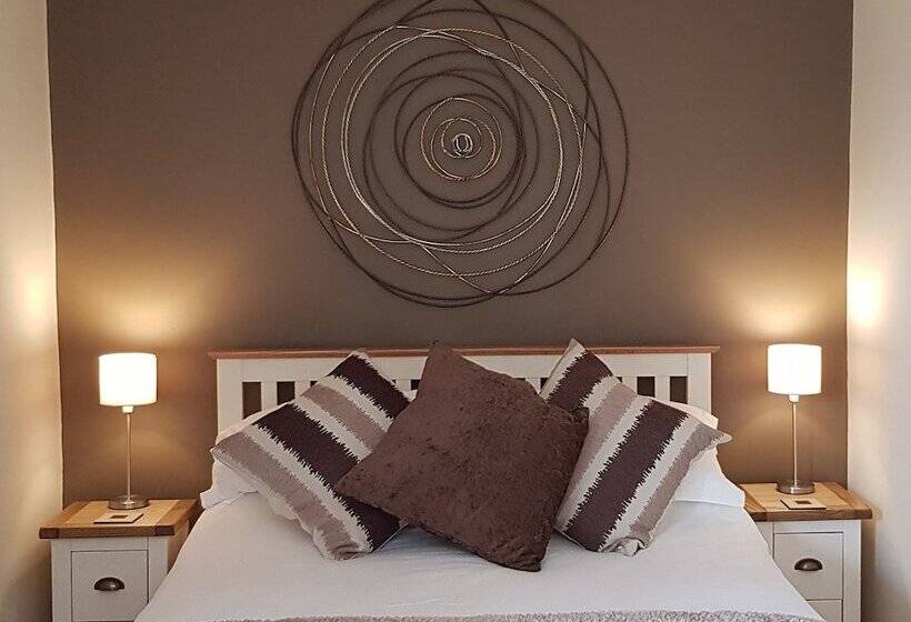 غرفة قياسية, The Greyhound Inn