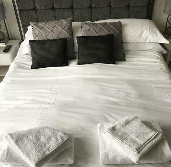 Номер Стандарт, The Grove