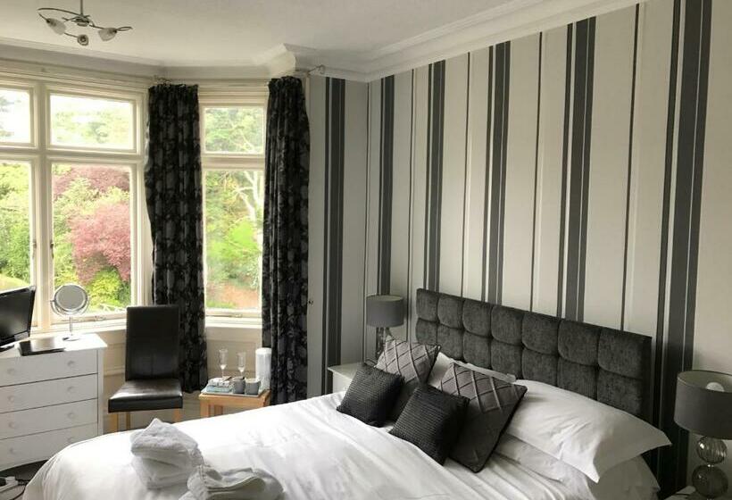 Номер Стандарт, The Grove