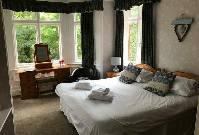 Номер Стандарт, The Grove