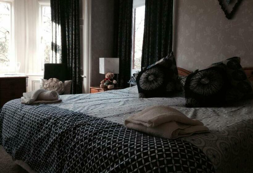 Номер Стандарт, The Grove