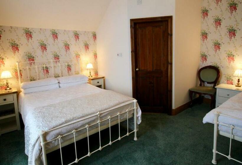 패밀리 룸, The Haven