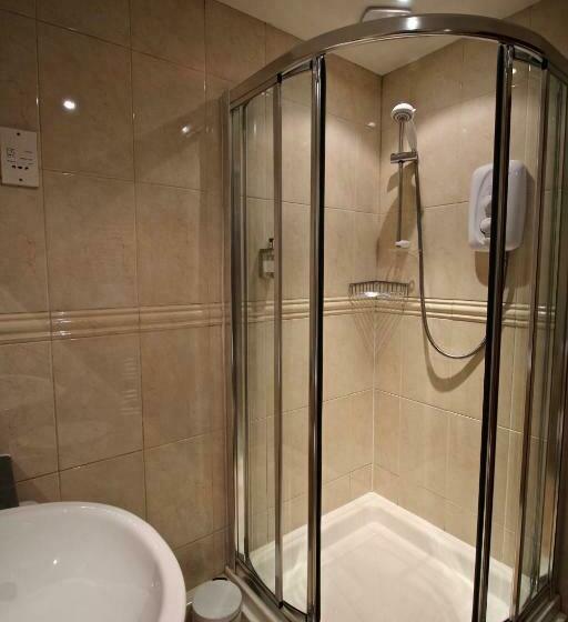 패밀리 룸, The Haven