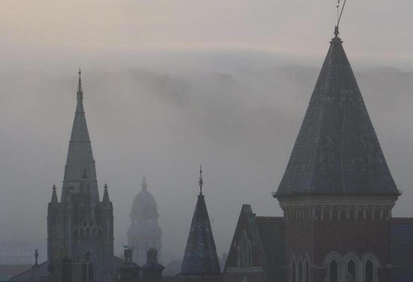 חדר סטנדרט, The Iverna