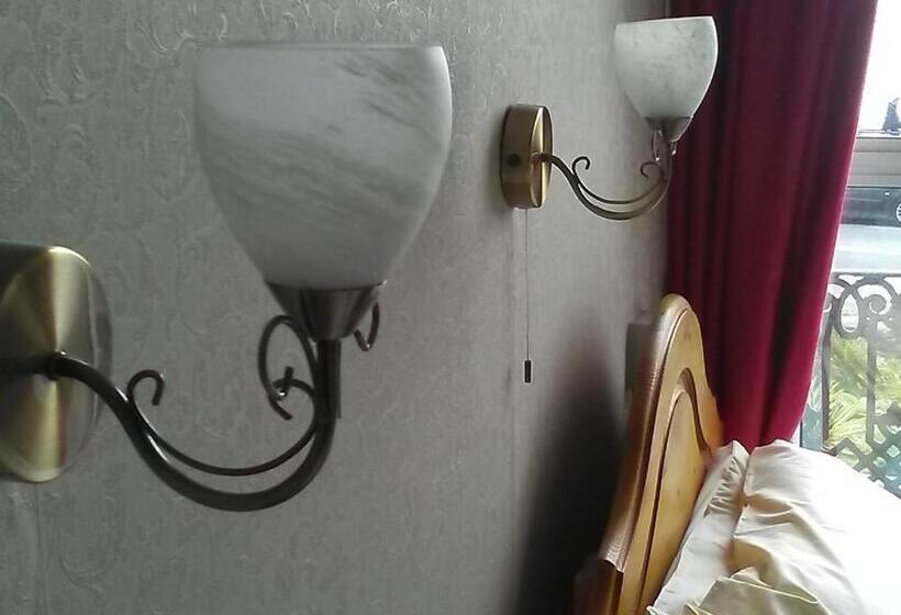 חדר סטנדרט עם מרפסת, The Iverna