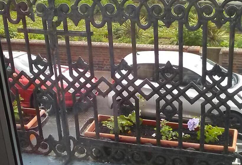 חדר סטנדרט עם מרפסת, The Iverna