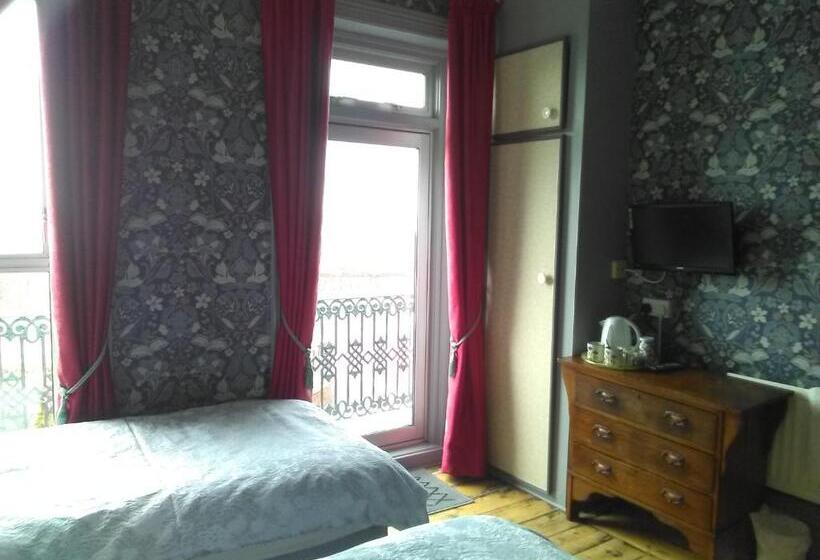 חדר סטנדרט עם מרפסת, The Iverna