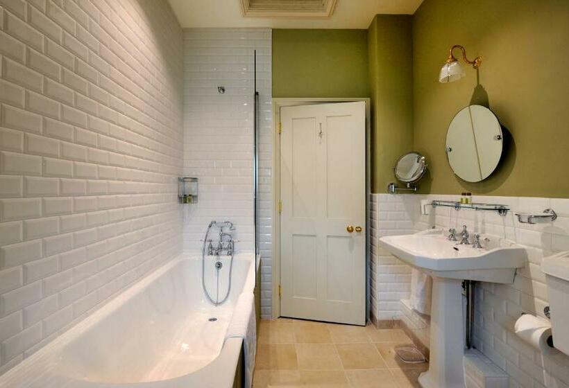 غرفة كلاسيكية, The Stag And Huntsman At Hambleden