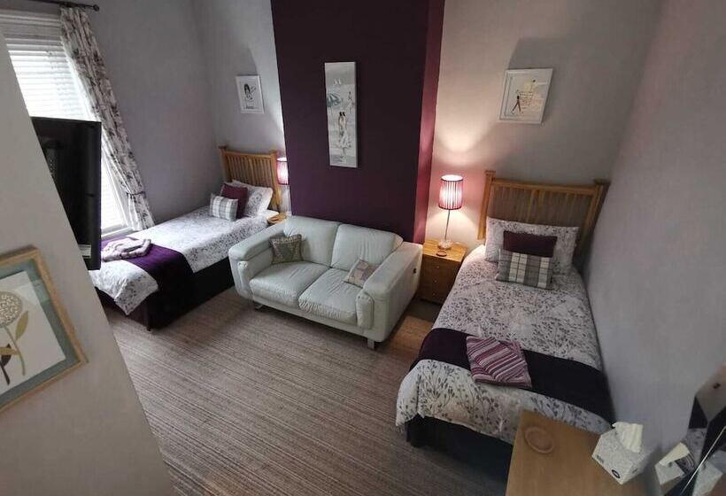 スタンダードルーム, Vale House