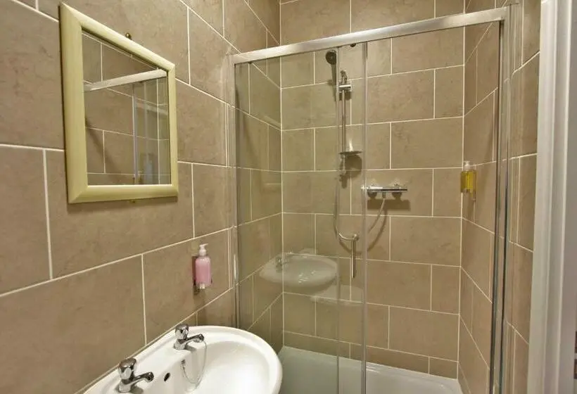 Sviitti, Central Hotel Gloucester By Roomsbooked