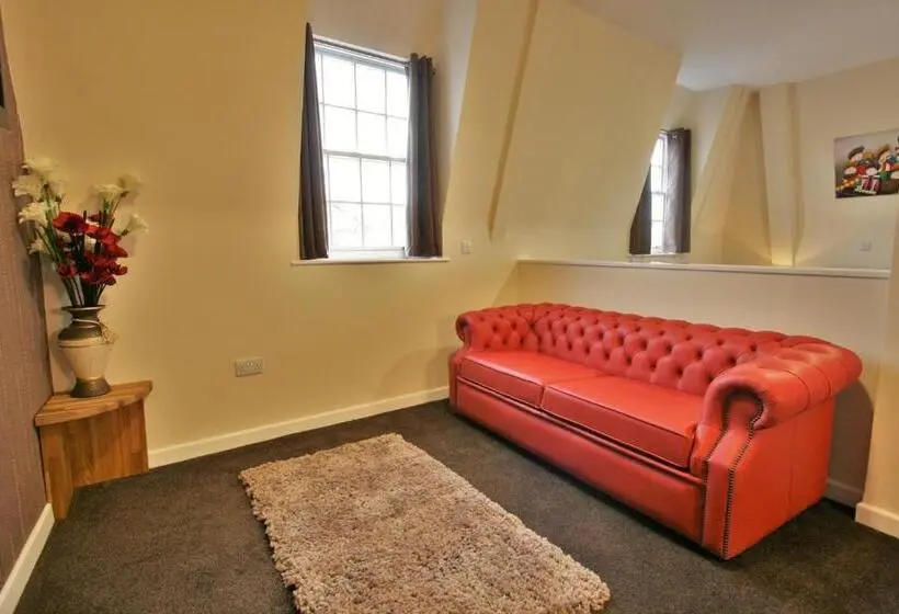 Sviitti, Central Hotel Gloucester By Roomsbooked