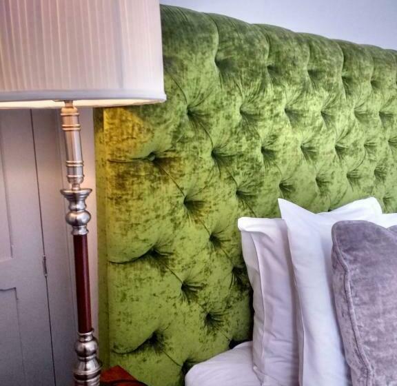 Quarto Deluxe, Browns