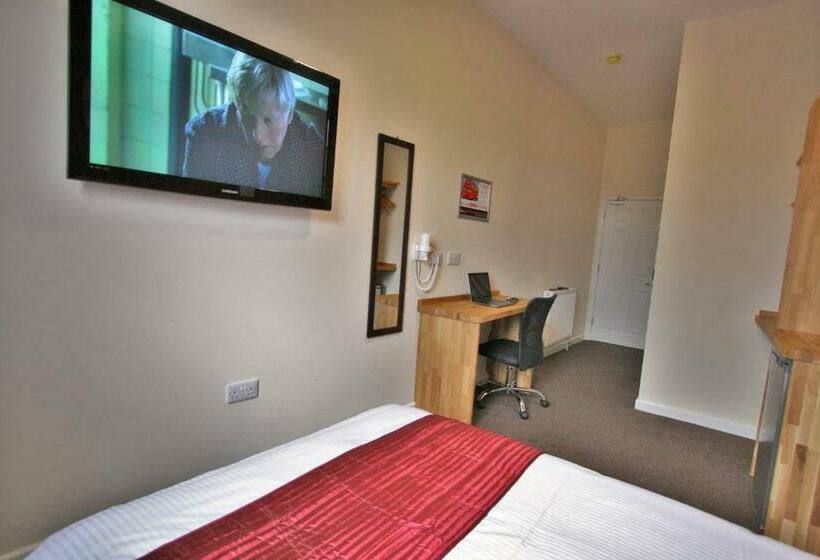 Номер Стандарт, Central Hotel Gloucester By Roomsbooked