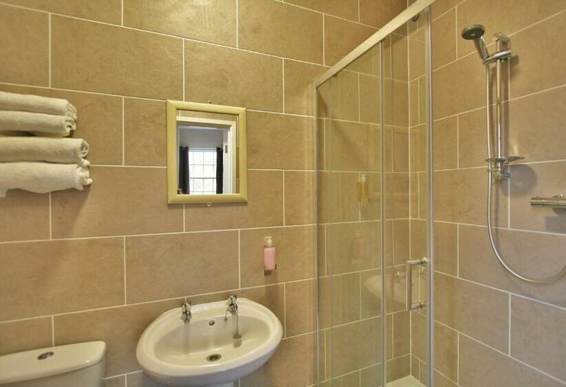 Номер Стандарт, Central Hotel Gloucester By Roomsbooked