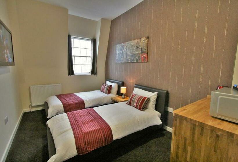 Номер Стандарт, Central Hotel Gloucester By Roomsbooked