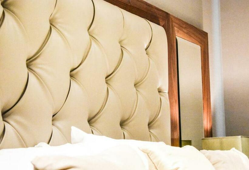 غرفة قياسية, Dalziel Park