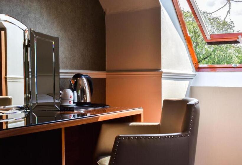 ファミリールーム, Dalziel Park