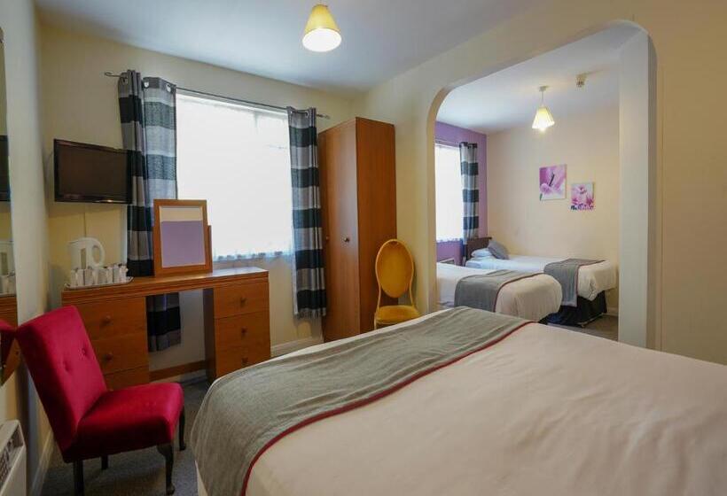 Quarto Quádruplo Deluxe, OYO Shanklin Beach